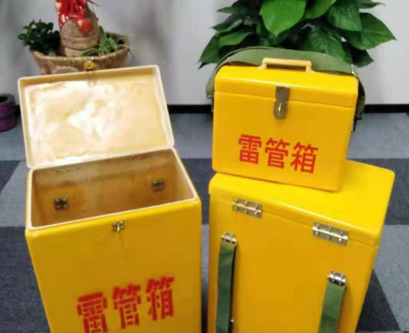 荣县玻璃钢雷管箱有哪些特点