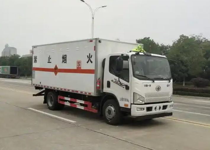 荣县爆破器材运输车可以上高速吗？